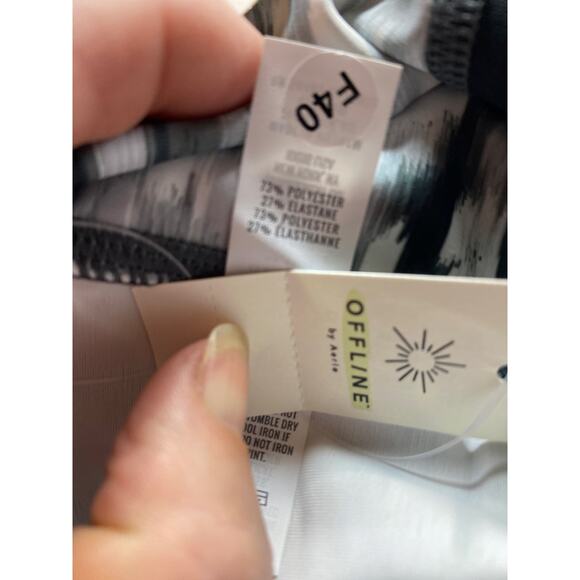 Offline by Aerie S Long High Rise Crossover Leggings White Silver Marble NWT - Picture 7 of 8